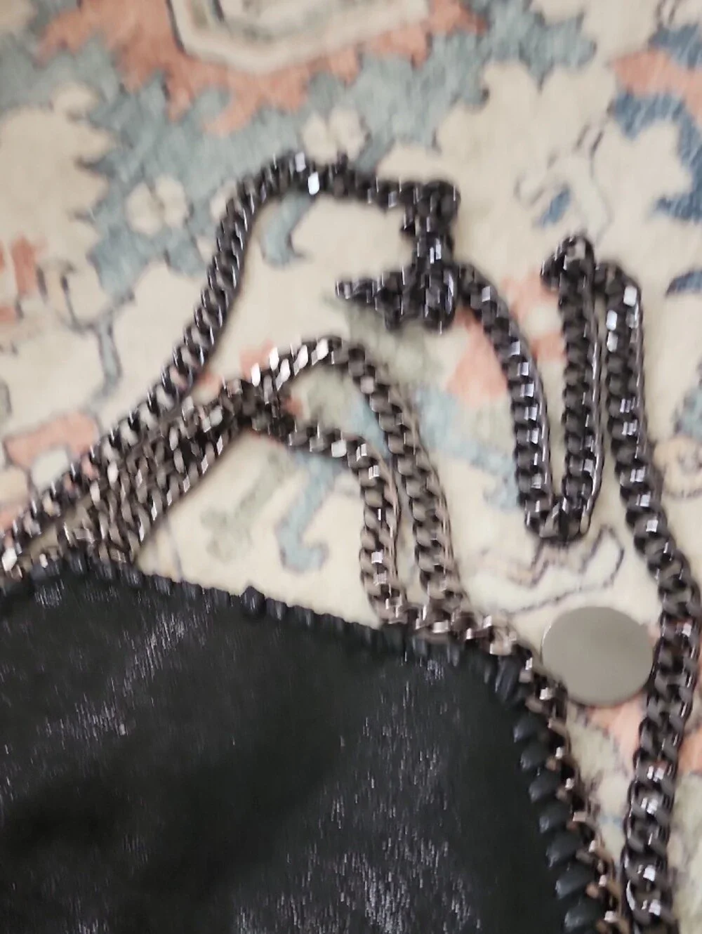 Black Chain-Edged Crossbody Bag - Picture 3 of 4